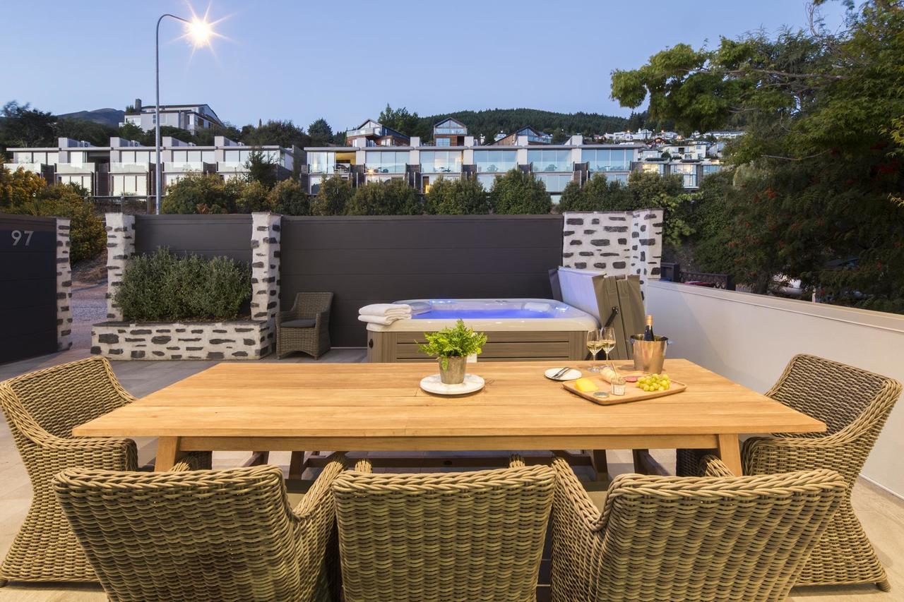 Lakefront Luxury By Amazing Accom Distretto di Distretto di Queenstown Esterno foto