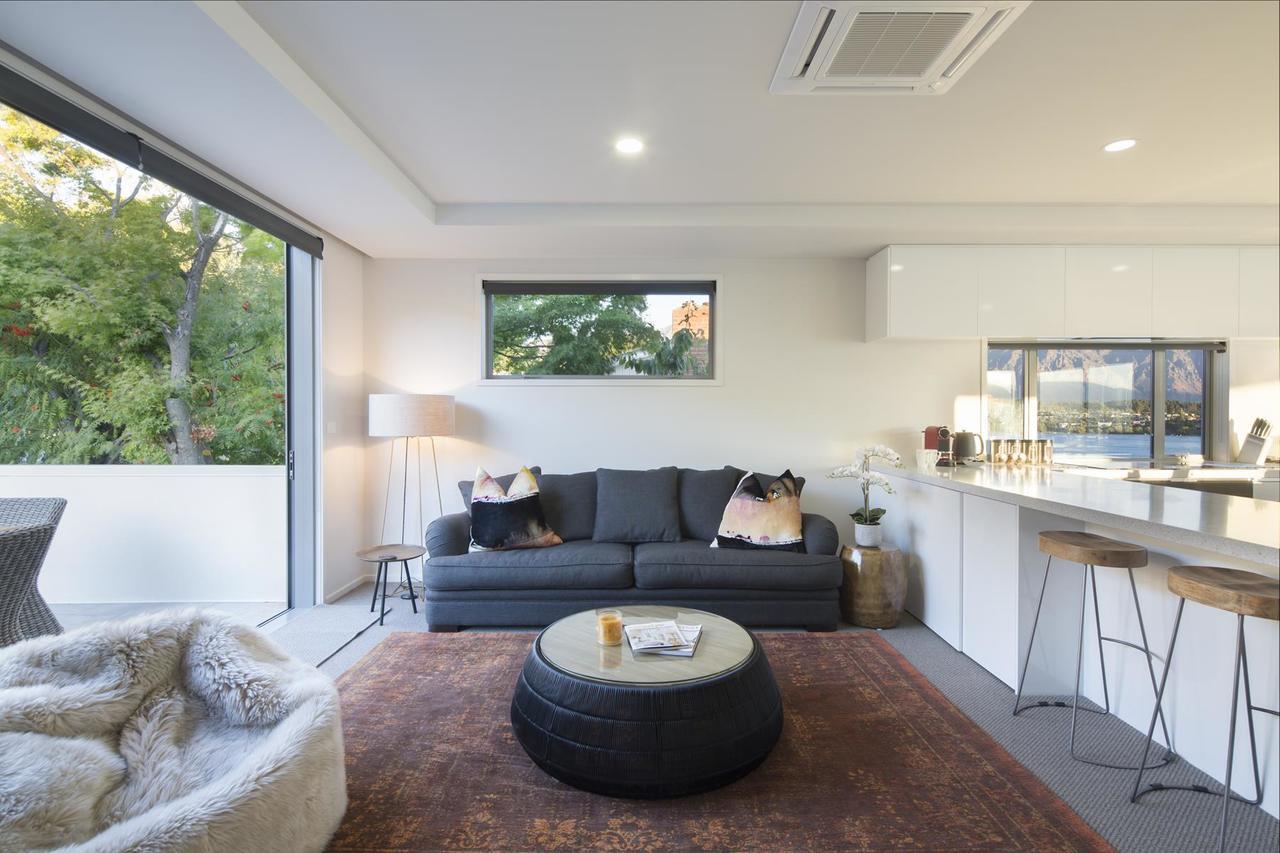 Lakefront Luxury By Amazing Accom Distretto di Distretto di Queenstown Esterno foto