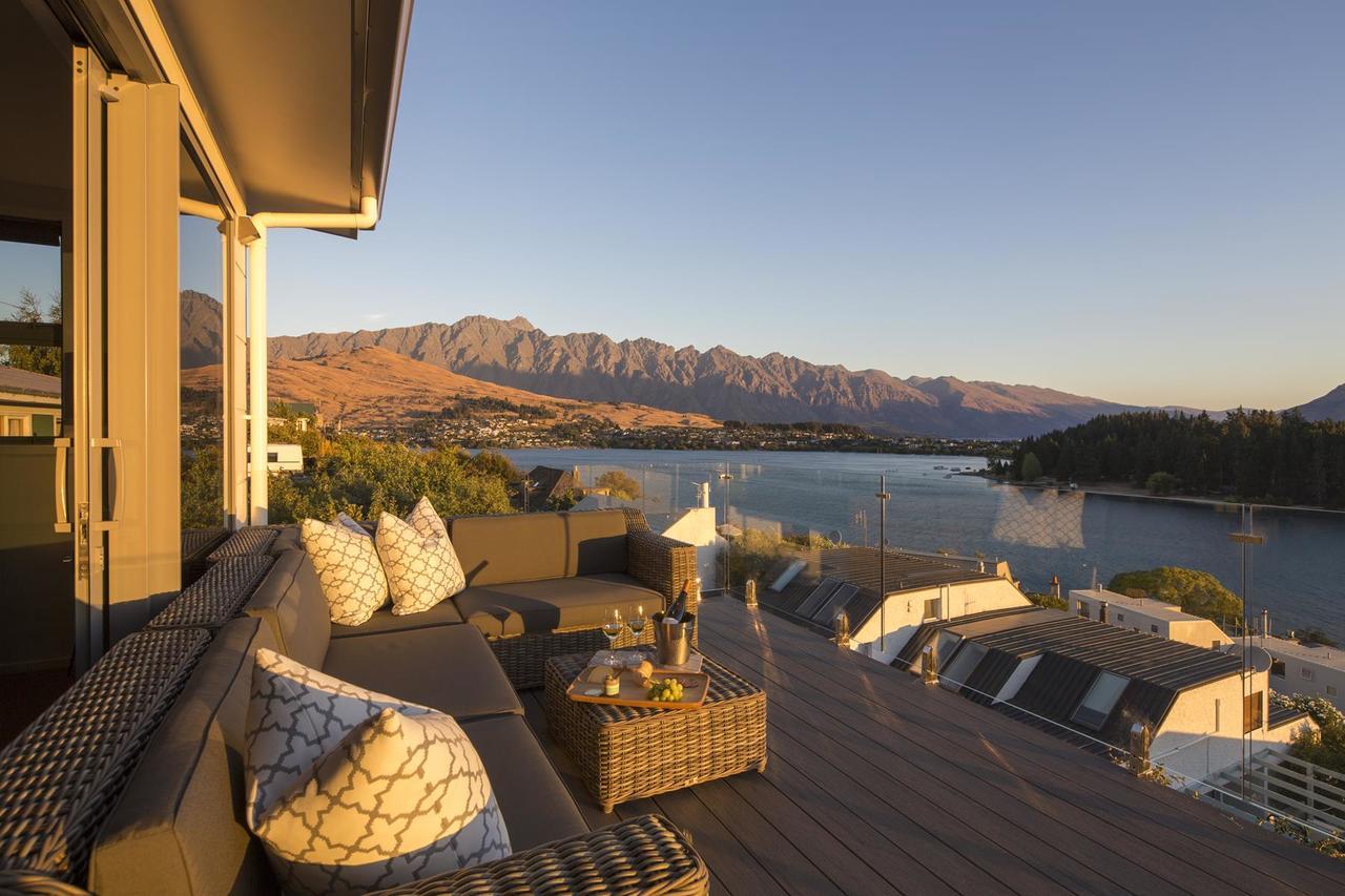 Lakefront Luxury By Amazing Accom Distretto di Distretto di Queenstown Esterno foto